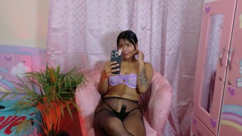 gema_shiny online show from September 2025 04:50:02 AM