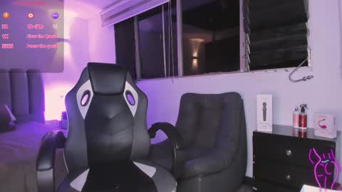 Gemma online show from November 2025 11:53:01 PM