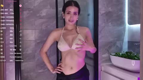 Lia online show from July 2026 03:07:02 PM