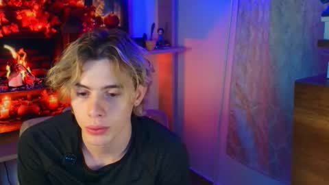 Snapshot of gemdominus chatting on October 2025 04:44:01 AM Gem Dominus online show from October 2025 04:44:01 AM