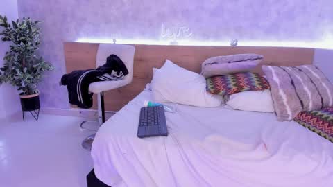 Snapshot of geminis_muentes chatting on February 2025 04:01:02 AM geminis muentes online show from February 2025 04:01:02 AM