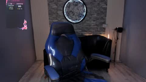 gemma18_ online show from June 2026 11:10:01 PM