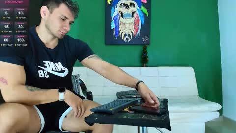 gendersonfit online show from December 2025 01:59:02 PM