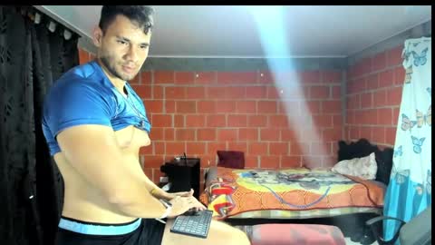 Snapshot of gendersonfit chatting on May 2026 11:25:02 PM gendersonfit online show from May 2026 11:25:02 PM