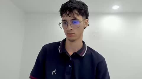 Snapshot of gendo_05 chatting on February 2026 01:04:02 AM GENDO online show from February 2026 01:04:02 AM