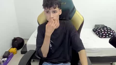 Snapshot of gendo_05 chatting on February 2026 01:26:01 AM GENDO online show from February 2026 01:26:01 AM