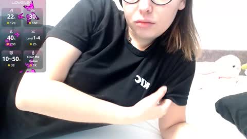 Snapshot of genev__ievee chatting on January 2026 06:52:02 AM genev__ievee online show from January 2026 06:52:02 AM