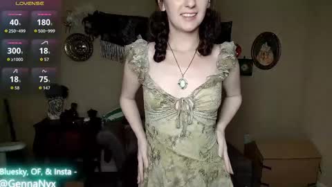 Genna Nyx online show from November 2025 07:30:01 AM