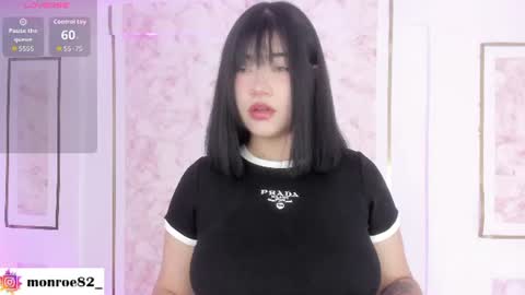 Snapshot of gennesis_love chatting on June 2026 03:52:02 AM Sofia online show from June 2026 03:52:02 AM