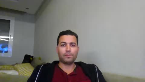 genteldevil online show from February 2026 11:01:01 PM