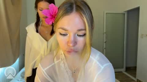 Mary  Blonde and Kira brunette online show from May 2026 05:13:02 AM
