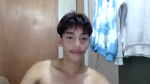 Snapshot of gentlemanlustx chatting on January 2026 07:22:01 AM Rayl online show from January 2026 07:22:01 AM