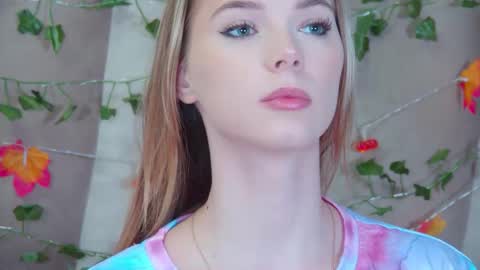 GentleRossi online show from October 2025 06:06:01 PM