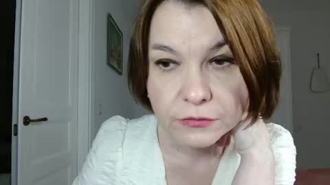Snapshot of gentlywomen chatting on June 2026 11:53:01 AM Elena online show from June 2026 11:53:01 AM