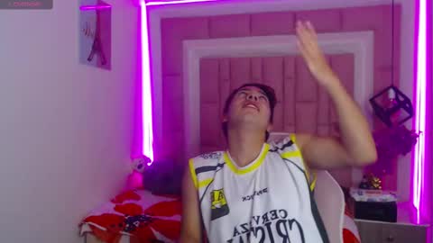 Snapshot of georgesmith_1 chatting on December 2024 03:50:02 AM GEORGE online show from December 2024 03:50:02 AM