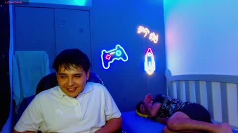 Snapshot of georgesmith_1 chatting on January 2025 08:13:01 PM GEORGE online show from January 2025 08:13:01 PM