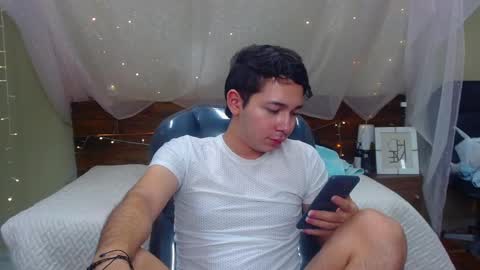 Snapshot of georgesmith_1 chatting on February 2025 06:24:01 AM GEORGE online show from February 2025 06:24:01 AM