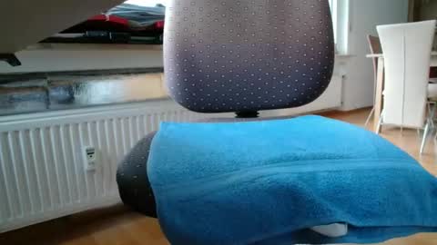 germanandy71 online show from October 2025 03:00:01 PM