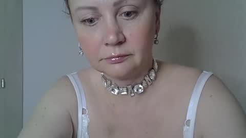 Snapshot of gessy_angel chatting on April 2026 09:57:02 PM gessy_angel online show from April 2026 09:57:02 PM
