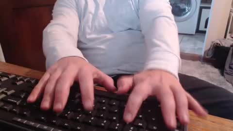 Snapshot of gethoggy chatting on October 2025 03:29:01 PM gethoggy online show from October 2025 03:29:01 PM