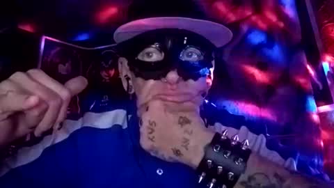 lestatbites online show from December 2024 08:01:02 AM