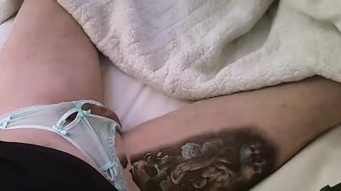 Snapshot of getmehard4213 chatting on December 2024 05:04:02 PM Luscious online show from December 2024 05:04:02 PM