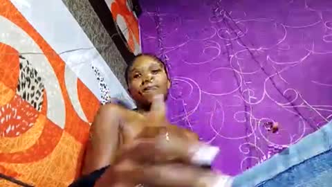 gggloria online show from April 2026 02:04:02 PM