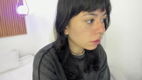 Snapshot of ghostmila chatting on May 2026 01:51:01 PM Milaa online show from May 2026 01:51:01 PM