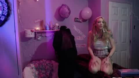 ghxstface23 online show from March 2026 06:54:01 AM