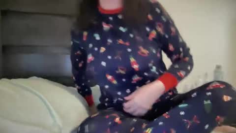 Snapshot of gia_is_horny chatting on December 2024 09:01:01 PM The Queen of Squirt online show from December 2024 09:01:01 PM