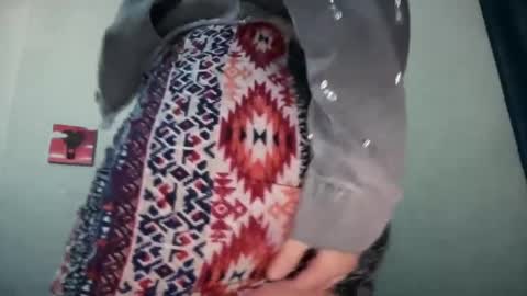 Snapshot of gia_is_horny chatting on January 2025 01:08:01 AM The Queen of Squirt online show from January 2025 01:08:01 AM