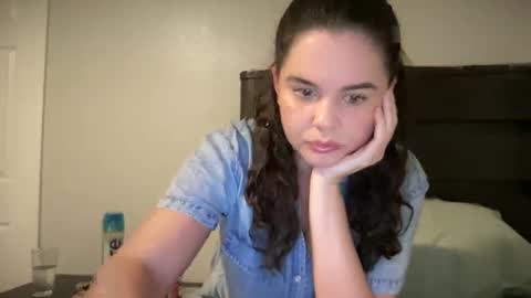 Snapshot of gia_is_horny chatting on February 2025 05:45:02 AM The Queen of Squirt online show from February 2025 05:45:02 AM