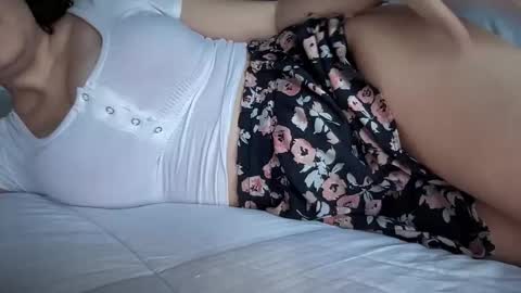 Snapshot of gia_is_horny chatting on March 2025 11:38:01 PM The Queen of Squirt online show from March 2025 11:38:01 PM