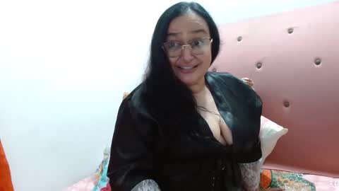 nahomi online show from February 2025 02:07:02 AM
