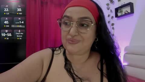 nahomi online show from September 2025 09:38:02 PM