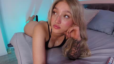 Gia online show from January 2025 02:35:01 PM