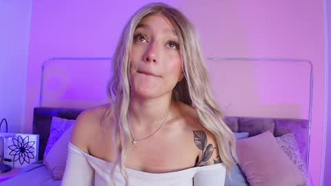 Gia online show from January 2025 11:37:02 AM