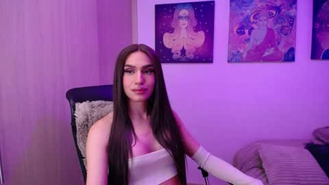 Gia Mint  online show from April 2026 05:55:01 AM