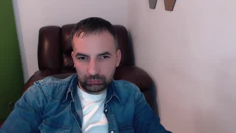 Gianni online show from March 2025 04:18:01 PM