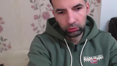 Gianni online show from March 2026 01:24:01 PM