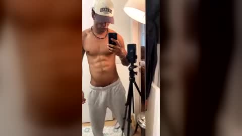 Snapshot of gianosilva chatting on August 2026 05:11:02 PM gianosilva online show from August 2026 05:11:02 PM