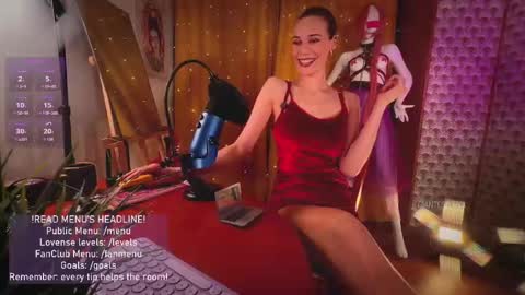 Snapshot of giantess_eva chatting on May 2026 06:24:01 PM Eva online show from May 2026 06:24:01 PM