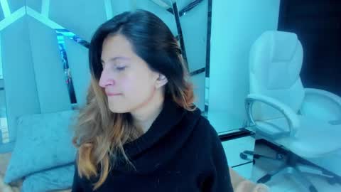 Snapshot of giaroussel chatting on December 2024 02:51:01 PM GiaRoussel online show from December 2024 02:51:01 PM