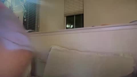 Snapshot of giathelibra chatting on September 2025 05:42:01 AM giathelibra online show from September 2025 05:42:01 AM