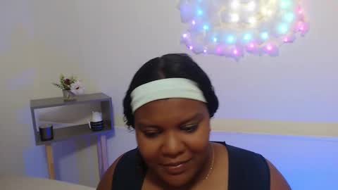 Snapshot of gibi_laurent chatting on May 2026 01:30:01 PM gibi_laurent online show from May 2026 01:30:01 PM