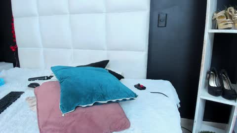 Gigi  online show from March 2026 02:39:02 PM