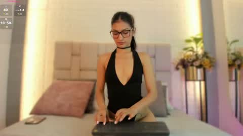 Snapshot of gigi_rosee chatting on July 2026 11:51:02 AM gigi_rosee online show from July 2026 11:51:02 AM