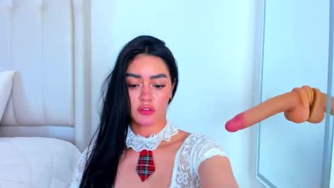 gigi wilden online show from April 2026 01:41:01 PM