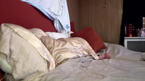 gigibankit2025 online show from April 2026 05:07:02 AM