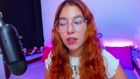 gigimooon online show from September 2025 11:59:02 PM